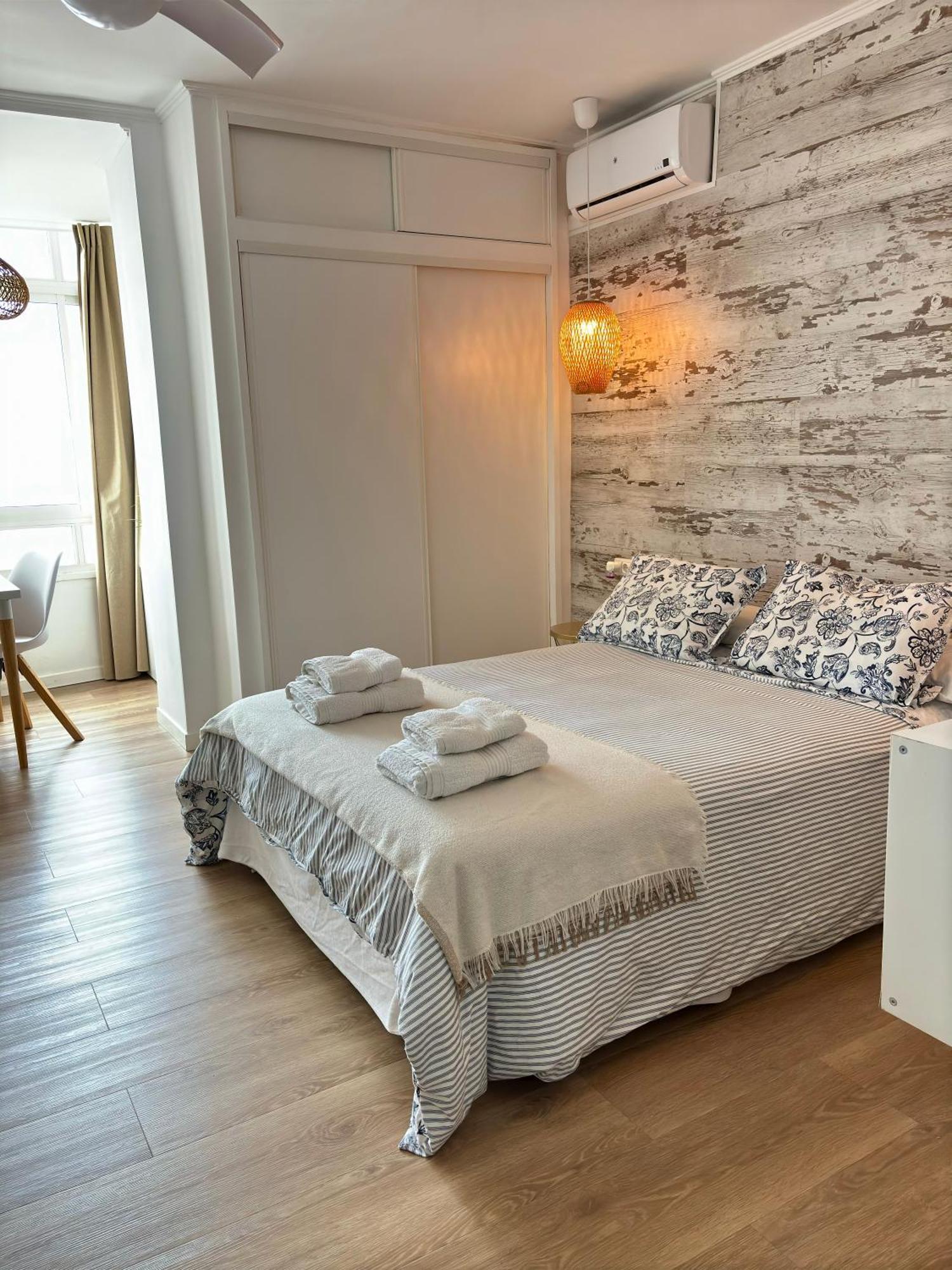 Ar Apartments - Central And Modern Apartment In Benalmádena Esterno foto