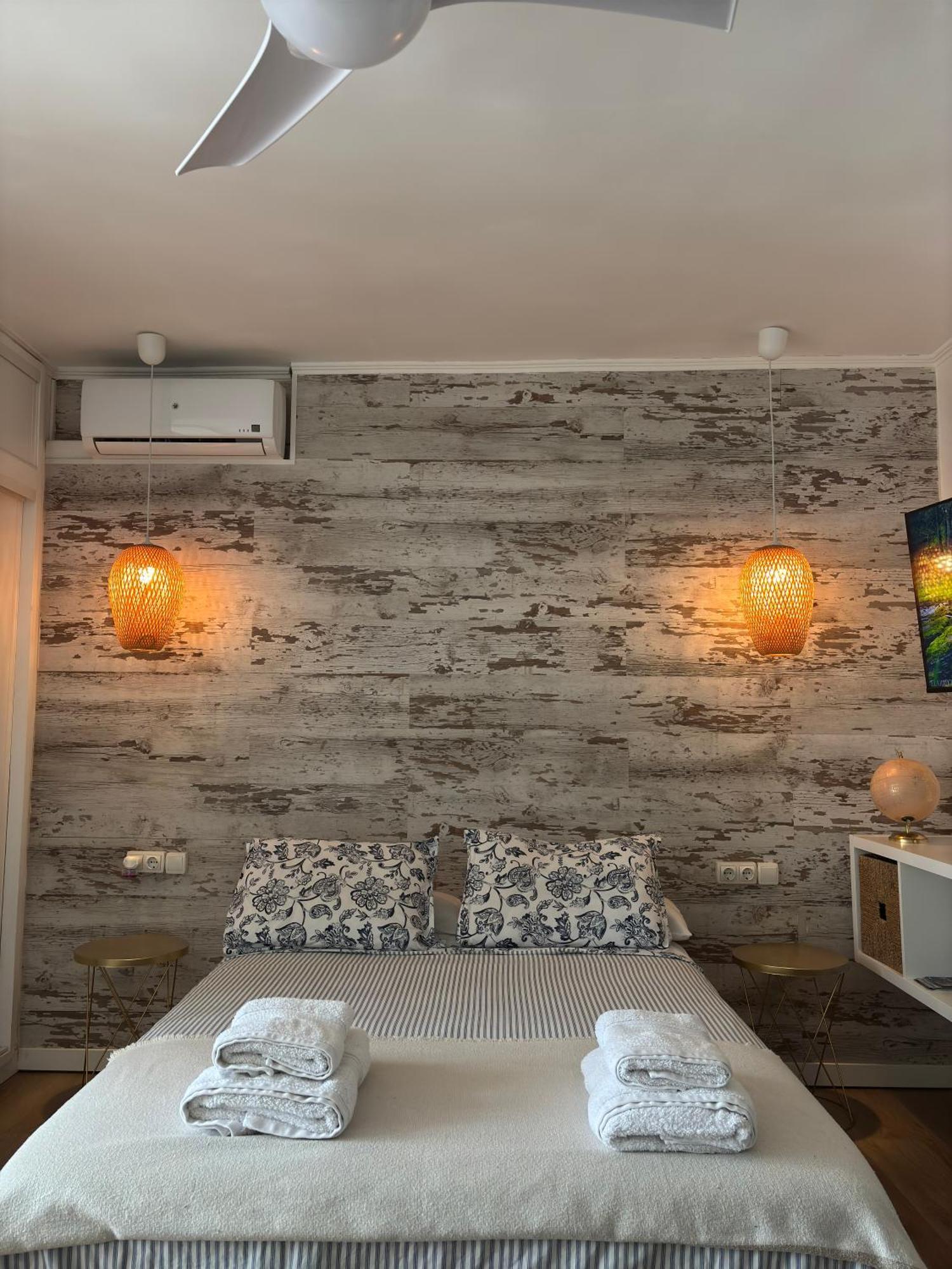 Ar Apartments - Central And Modern Apartment In Benalmádena Esterno foto